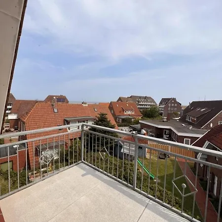 6 Im Haus Sylvia,