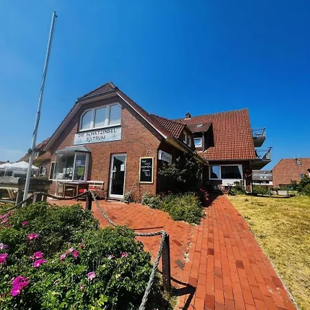 6 Im Haus Sylvia,